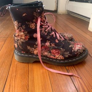 Floral Dr. Marten boots